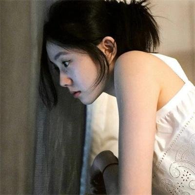 并非这个世界 在线观看